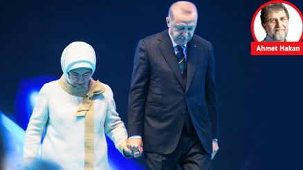 Kongreden ince çizgiler: Erbakan Hoca’nın hangi geleneği hayata geçti