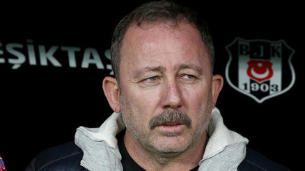 Son Dakika: Beşiktaş Başkanı Ahmet Nur Çebiden Sergen Yalçın ve yeni sözleşme açıklaması