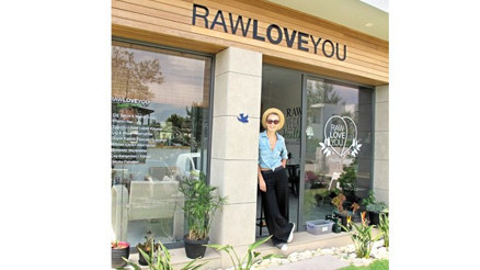 O mandalina bahçesinden sağlıklı içecekler çıktı