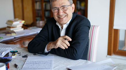 Orhan Pamuk: Kimsenin ilgilenmeyeceğini düşündüğüm dünyam birdenbire herkesin ağzındaydı...