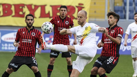 Kritik süreçte heyecan dorukta