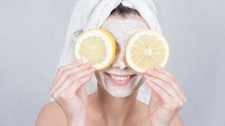 Cilt lekelerine ne iyi gelir Cilt lekeleri için doğal maske tarifi Cilt lekelerine ne iyi gelir Cilt lekeleri için doğal maske tarifi