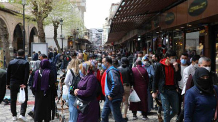 Gaziantepte hafta sonu kısıtlaması öncesi çarşılarda yoğunluk