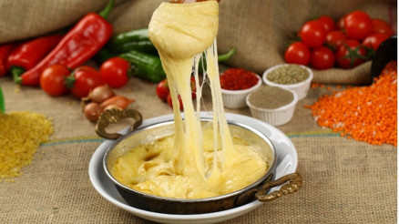 Mıhlama (Kuymak) nasıl yapılır Tam ölçüsünde mıhlama tarifi