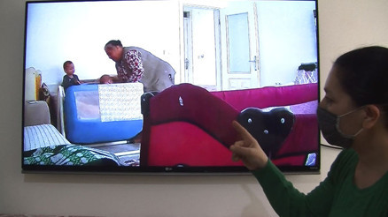 Görüntleri izleyince şoke oldular Bakıcı şiddeti kamerada