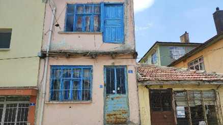 Kiraladığı evi kumarhaneye çevirdi Ceza yağdı Kiraladığı evi kumarhaneye çevirdi Ceza yağdı