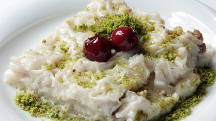 Güllaç nasıl yapılır Gül suyu ile yapılan güllaç tarifi