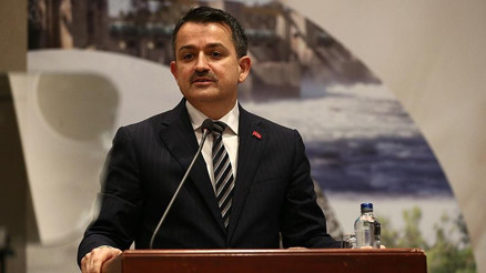 Bakan Pakdemirli, İzmirde hayata geçirecekleri 35 projeyi açıkladı