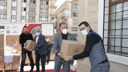 Bin haneye gıda kolisi