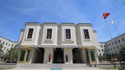 Valilikten sokağa çıkma yasağı izni nasıl alınır Sokağa çıkma yasağı kimleri kapsamıyor İşte kısıtlamadan muaf olan iş grupları Valilikten sokağa çıkma yasağı izni nasıl alınır Sokağa çıkma yasağı kimleri kapsamıyor İşte kısıtlamadan muaf olan iş grupları