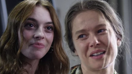 Melis Sezen ve Burcu Biricik karşı karşıya...