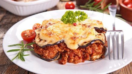 Patlıcan musakka nasıl yapılır Fırında patlıcan musakka tarifi Patlıcan musakka nasıl yapılır Fırında patlıcan musakka tarifi