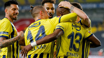 Son dakika: Fenerbahçeden Beşiktaşa nazire Tesadüfün böylesi...
