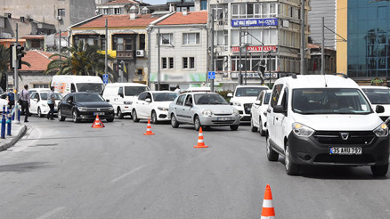 İzmirde tam kapanmada şaşırtan görüntü