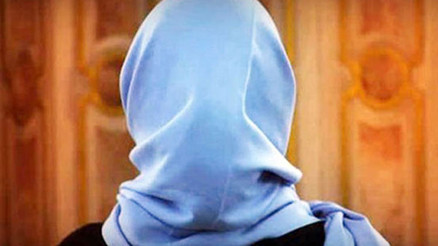 Başörtüsü yasağı yolu açıldı