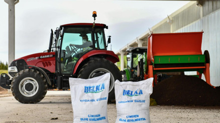 Biçilen çimler gübre oluyor