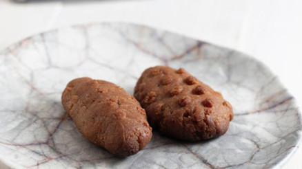 Kalburabastı nasıl yapılır Tam kıvamında kalburabastı tarifi Kalburabastı nasıl yapılır Tam kıvamında kalburabastı tarifi