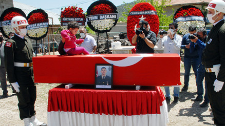 Pençe-Yıldırım Harekatı şehidi, Ispartada son yolculuğa uğurlandı