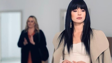 Yasak Elma Zehra ölecek mi Şafak Pekdemir diziden ayrılıyor iddiası