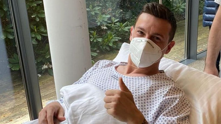 Fenerbahçede Mert Hakan Yandaş ameliyat edildi