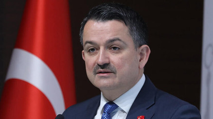 Bakan Pakdemirliden çiftçilere 427,5 milyon TLlik destek açıklaması