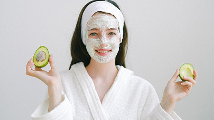 Evdeki Malzemelerle Yüz Maskesi Nasıl Yapılır İşte, Doğal Yüz Maskesi Tarifleri