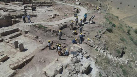 Zerzevan Kalesindeki Mithras Tapınağına bağlantılı yapılar bulundu