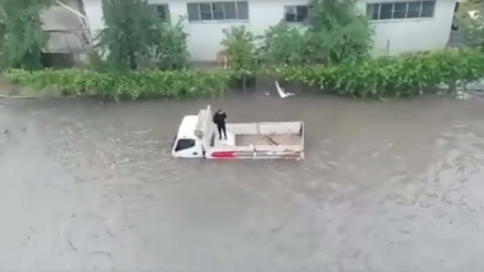 Yine sağanak yine sel