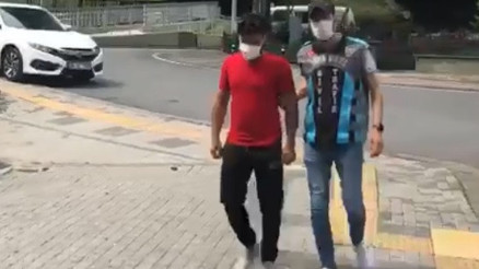 Kartal Sahil Yolunda otomobilleriyle makas atarak ilerleyen 2 sürücüye 2 bin 678 lira ceza Kartal Sahil Yolunda otomobilleriyle makas atarak ilerleyen 2 sürücüye 2 bin 678 lira ceza