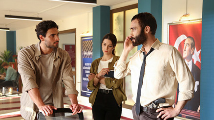 Baş Belası 1. bölümde İpekin hayatı tepetakla oldu... İşte Baş Belası ilk bölüm ve 2. bölüm fragmanı