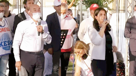 İzmir mitingine ‘CHP, HDP’ye dönüşüyor’ eleştirisi