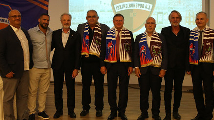 Riekerink ve Ümit Karan İskenderunsporla sözleşme imzaladı