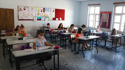 Okullar ne zaman açılacak Bakan Selçuktan tarih açıklaması