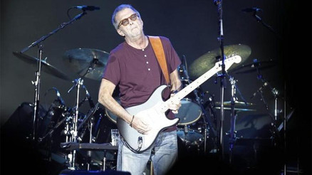 Rock efsanesi Eric Clapton, aşı zorunluluğu olan salonlarda konser vermeyeceğini söyledi