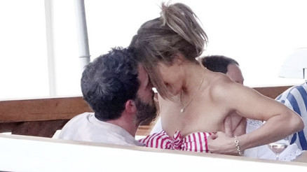 Jennifer Lopez ile Ben Afflecke sert eleştiri: Aşk değil sanki halkla ilişkiler faaliyeti