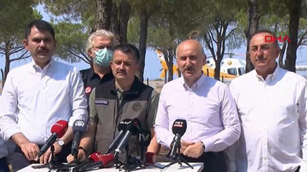 Bakanlar, yangınla mücadelede son bilgileri paylaştı Bakanlar, yangınla mücadelede son bilgileri paylaştı