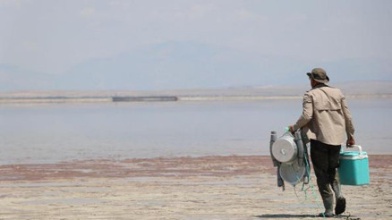 Flamingolar uğramıyor Habitat kayboluyor... Acıgöl kuruyor