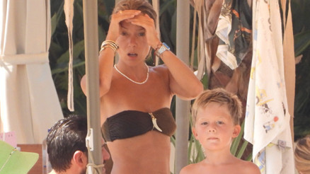 Bizi mi çekiyorlar Ünlü isimler tatilde...