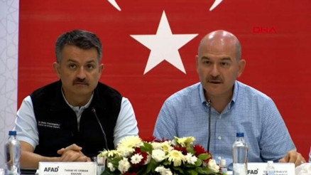 Bakanlar Bekir Pakdemirli ve Süleyman Soylu, Marmariste açıklamalarda bulundu Bakanlar Bekir Pakdemirli ve Süleyman Soylu, Marmariste açıklamalarda bulundu