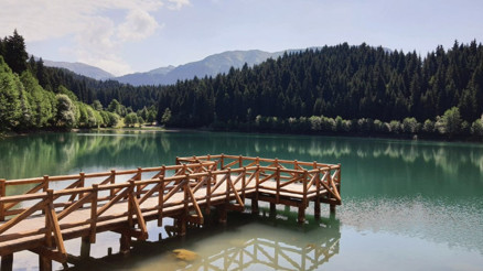 Kuzey’in tepelerindeki nazar boncukları Kuzey’in tepelerindeki nazar boncukları