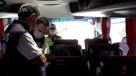 43 ilin geçiş noktası olan kilit kavşakta otobüs denetimleri artırıldı 43 ilin geçiş noktası olan kilit kavşakta otobüs denetimleri artırıldı