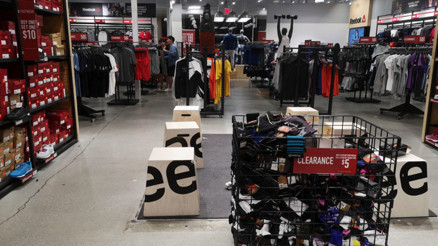 Türkiyede de satılıyor 15 yıl önce satın almıştı... Şimdi daha ucuza elden çıkarıyor