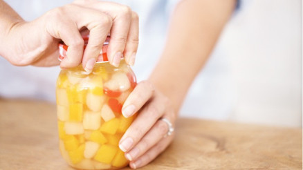 Konserve kapağı nasıl kapatılır, nasıl açılır Evde konserve yaparken dikkat edilmesi gerekenler Konserve kapağı nasıl kapatılır, nasıl açılır Evde konserve yaparken dikkat edilmesi gerekenler