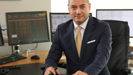 VakıfBank’a Yılın En İyi Finansal Kurum İhracı ödülü