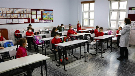 Okullar ne zaman açılacak İşte 2021-2022 dönemi okulların yüz yüze açılış tarihi