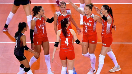 Türkiye Sırbistan yarı final voleybol maçı ne zaman Filenin Sultanları Avrupa Şampiyonası yarı final maçı için geri sayım
