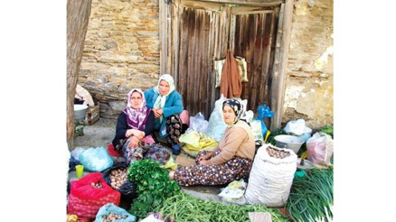 Komşuda pişti bize de düştü
