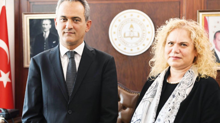 Milli Eğitim Bakanı Özer, Hürriyet’e konuştu: Yüz yüze eğitime katılım zorunlu