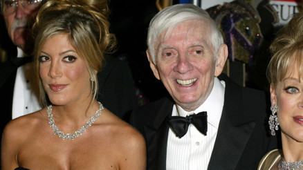 Zenginler de ağlar | Eyvah annem babam tüm mirasımı yiyor... Zenginler de ağlar | Eyvah annem babam tüm mirasımı yiyor...