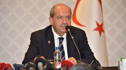 Tatar: Sen kimin papağanısın Sayın Akıncı